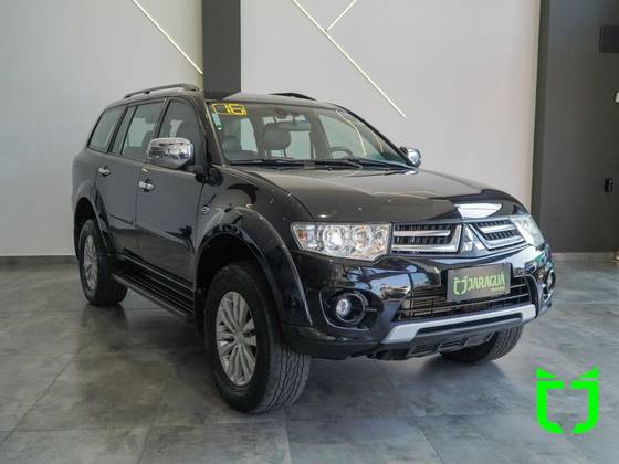 MITSUBISHI PAJERO 3.2 HPE 4X4 7 LUGARES 16V TURBO INTERCOOLER DIESEL 4P AUTOMÁTICO
